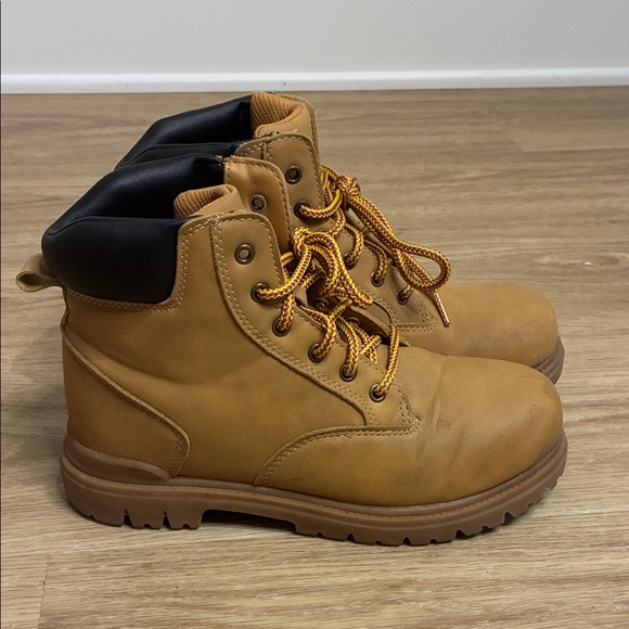 Tan Leather Lace-Up Boots - Boys 5 / Women’s 7ish - Picture 4 of 8